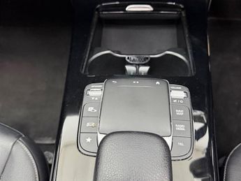 Mercedes CLA180 1.3 AMG Line (Premium Plus 2) Coupe 7G-DCT Euro 6 (s/s) 4dr