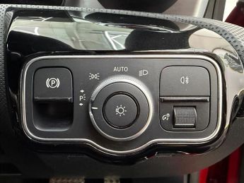 Mercedes CLA180 1.3 AMG Line (Premium Plus 2) Coupe 7G-DCT Euro 6 (s/s) 4dr