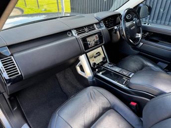 Land Rover Range Rover 3.0 D300 MHEV Westminster Black Auto 4WD Euro 6 (s/s) 5dr