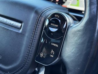 Land Rover Range Rover 3.0 D300 MHEV Westminster Black Auto 4WD Euro 6 (s/s) 5dr