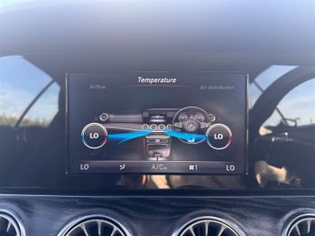 Mercedes E220d AMG LINE PREMIUM
