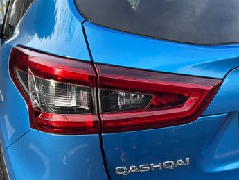 Nissan Qashqai 1.2 DIG-T Tekna SUV 5dr Petrol XTRON Euro 6 (s/s) (115 ps)