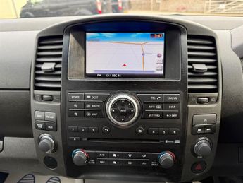 Nissan Navara AUTOMATIC DCI TEKNA 4X4 SHR DCB NO VAT