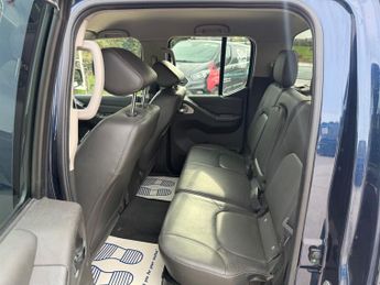 Nissan Navara AUTOMATIC DCI TEKNA 4X4 SHR DCB NO VAT