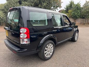 Land Rover Discovery 3.0 SD V6 XS SUV 5dr Diesel Auto 4WD Euro 5 (255 bhp)