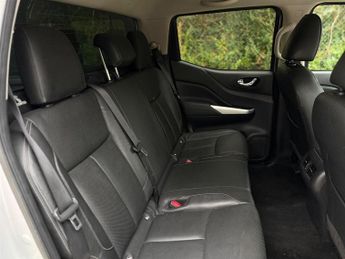 Nissan Navara 2.3 dCi Tekna Auto 4WD Euro 6 4dr