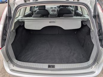 Ford Focus 1.6 Zetec Estate 5dr Petrol Automatic (184 g/km, 99 bhp)