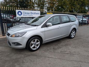 Ford Focus 1.6 Zetec Estate 5dr Petrol Automatic (184 g/km, 99 bhp)