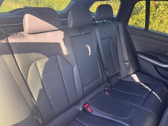 BMW 320i M SPORT TOURING