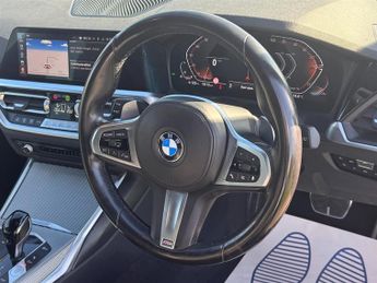 BMW 320i M SPORT TOURING