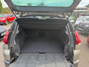 Peugeot 3008 BLUE HDI S/S ALLURE