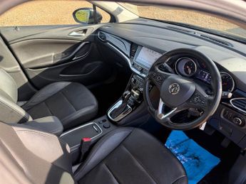 Vauxhall Astra 1.4i Turbo Elite Nav Hatchback 5dr Petrol Auto Euro 6 (s/s) (150