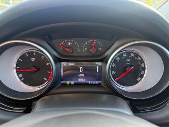 Vauxhall Astra 1.4i Turbo Elite Nav Hatchback 5dr Petrol Auto Euro 6 (s/s) (150