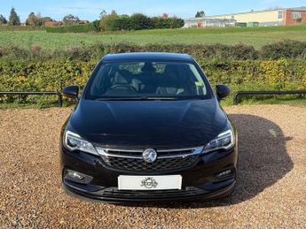 Vauxhall Astra 1.4i Turbo Elite Nav Hatchback 5dr Petrol Auto Euro 6 (s/s) (150