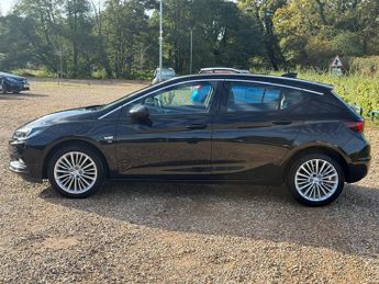 Vauxhall Astra 1.4i Turbo Elite Nav Hatchback 5dr Petrol Auto Euro 6 (s/s) (150