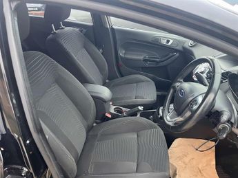 Ford Fiesta Titanium Auto