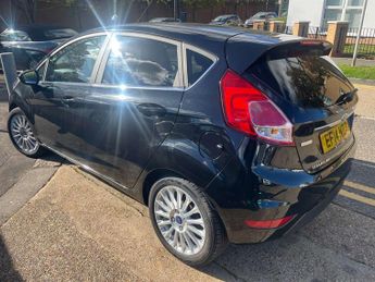 Ford Fiesta Titanium Auto