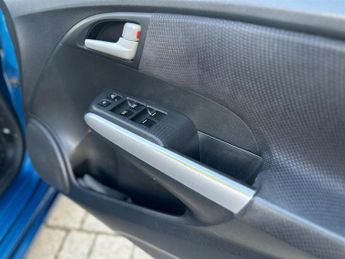 Honda Insight 1.3h IMA HE-T CVT Euro 5 5dr
