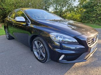 Volvo V40 D3 R-DESIGN