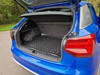 Audi Q2 TDI S LINE