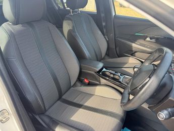 Peugeot 208 1.2 PureTech Allure Premium Hatchback 5dr Petrol Manual Euro 6 (