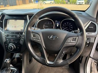 Hyundai Santa Fe 2.2 CRDi Blue Drive Wiggins Edition SUV 5dr Diesel Auto 4WD Euro