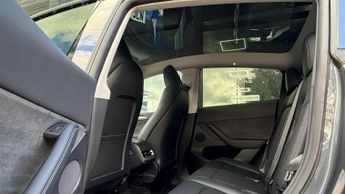 Tesla Model Y (Dual Motor) Long Range Auto 4WDE 5dr