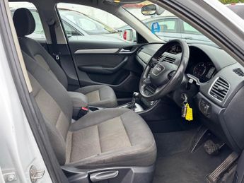 Audi Q3 2.0 TDI SE SUV 5dr Diesel S Tronic quattro Euro 5 (s/s) (177 ps)