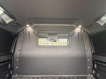 Land Rover Defender 110 D300 HARD TOP X-DYNAMIC HSE COMMERCIAL NO VAT