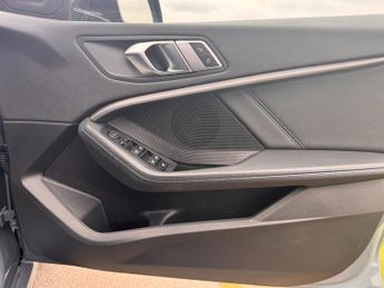 BMW M135i XDRIVE VAT Q