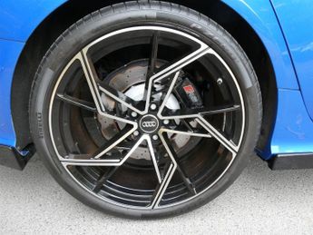 Audi RS6 Avant 4.0 TFSI V8 Performance Estate 5dr Petrol Tiptronic quattro Euro