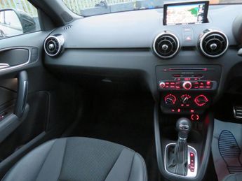 Audi A1 SPORTBACK TFSI S LINE AUTOMATIC