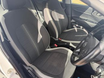 Hyundai i10 1.0 SE Connect Hatchback 5dr Petrol Manual Euro 6 (s/s) (67 ps)