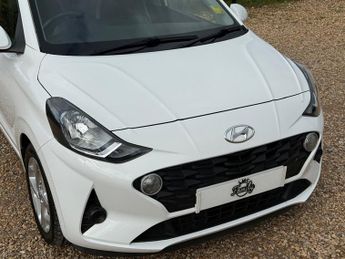 Hyundai i10 1.0 SE Connect Hatchback 5dr Petrol Manual Euro 6 (s/s) (67 ps)