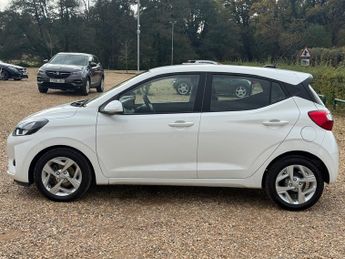 Hyundai i10 1.0 SE Connect Hatchback 5dr Petrol Manual Euro 6 (s/s) (67 ps)