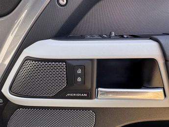 Land Rover Defender 90 D250 HARD TOP SE MODIFIED BY URBAN AUTOMOTIVE VAT Q