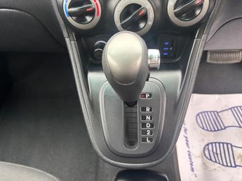Hyundai i10 1.2 Active Hatchback 5dr Petrol Auto Euro 5 (85 bhp)