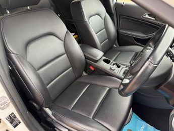 Mercedes GLA200 1.6 SE SUV 5dr Petrol Manual Euro 6 (s/s) (156 ps)