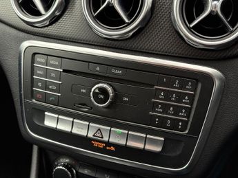 Mercedes GLA200 1.6 SE SUV 5dr Petrol Manual Euro 6 (s/s) (156 ps)