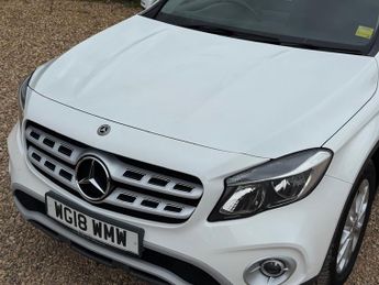 Mercedes GLA200 1.6 SE SUV 5dr Petrol Manual Euro 6 (s/s) (156 ps)