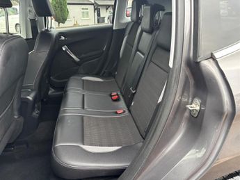 Peugeot 2008 1.6 VTi Allure SUV 5dr Petrol Auto Euro 5 (120 ps)