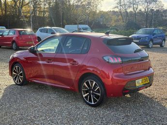 Peugeot 208 1.2 PureTech Allure Premium Hatchback 5dr Petrol Manual Euro 6 (