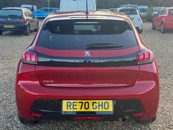 Peugeot 208 1.2 PureTech Allure Premium Hatchback 5dr Petrol Manual Euro 6 (