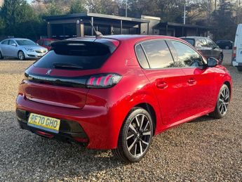 Peugeot 208 1.2 PureTech Allure Premium Hatchback 5dr Petrol Manual Euro 6 (