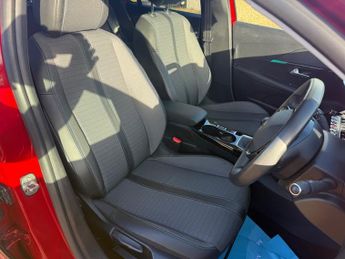 Peugeot 208 1.2 PureTech Allure Premium Hatchback 5dr Petrol Manual Euro 6 (