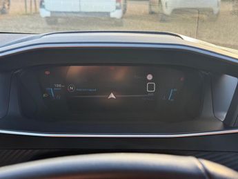 Peugeot 208 1.2 PureTech Allure Premium Hatchback 5dr Petrol Manual Euro 6 (