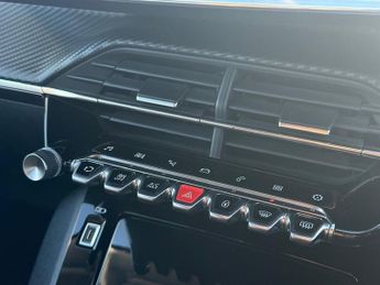 Peugeot 208 1.2 PureTech Allure Premium Hatchback 5dr Petrol Manual Euro 6 (