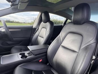 Tesla Model 3 STANDARD RANGE PLUS