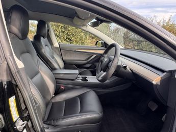 Tesla Model 3 STANDARD RANGE PLUS