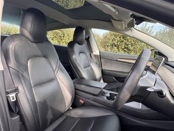 Tesla Model 3 STANDARD RANGE PLUS